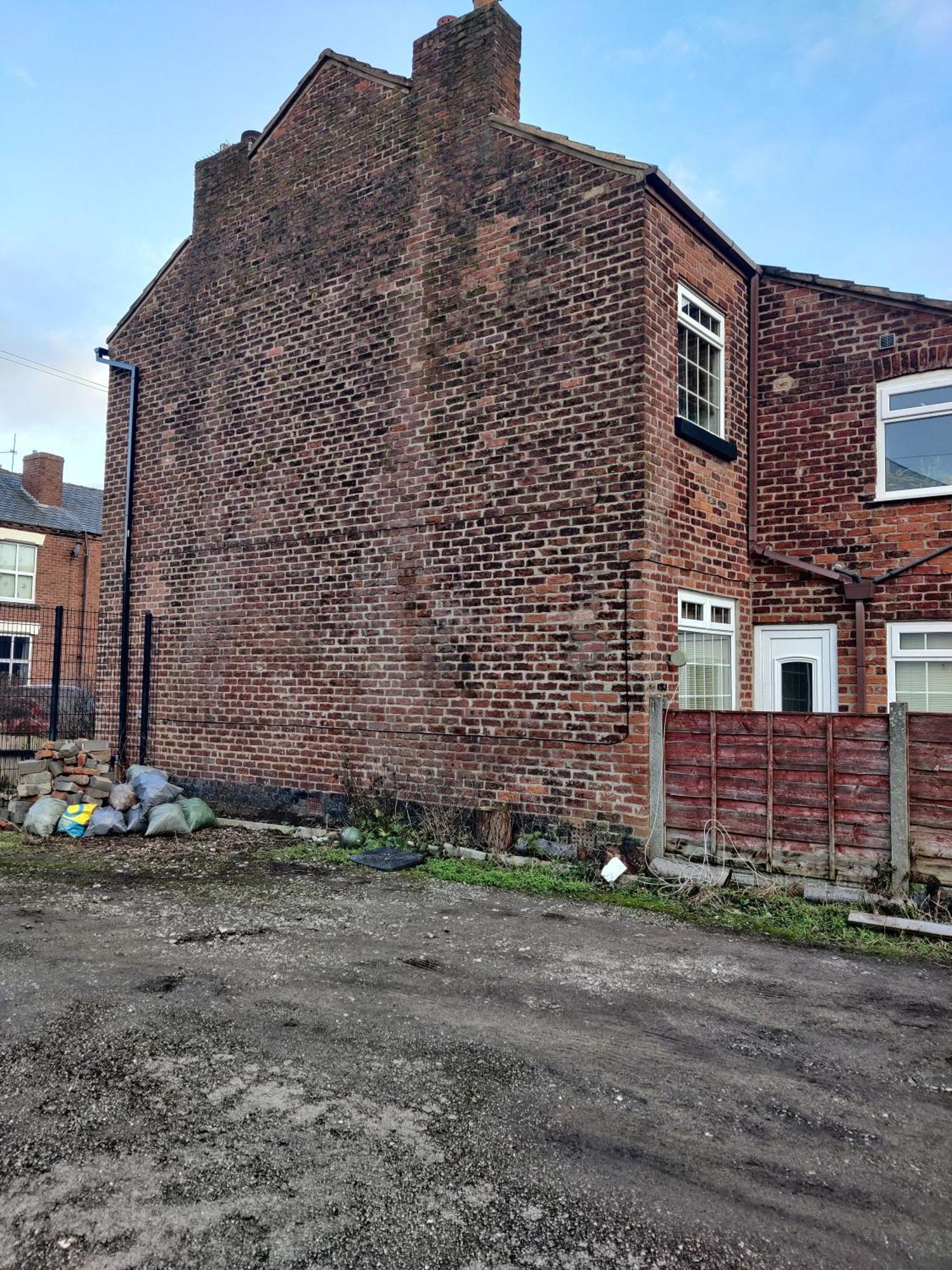Victorian Semi Detached House Behind The High Street Villa Newton-le-Willows Exterior foto